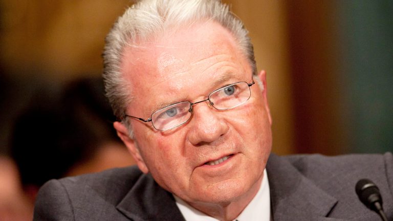 interactive brokers ceo 768x432 bMRGiz