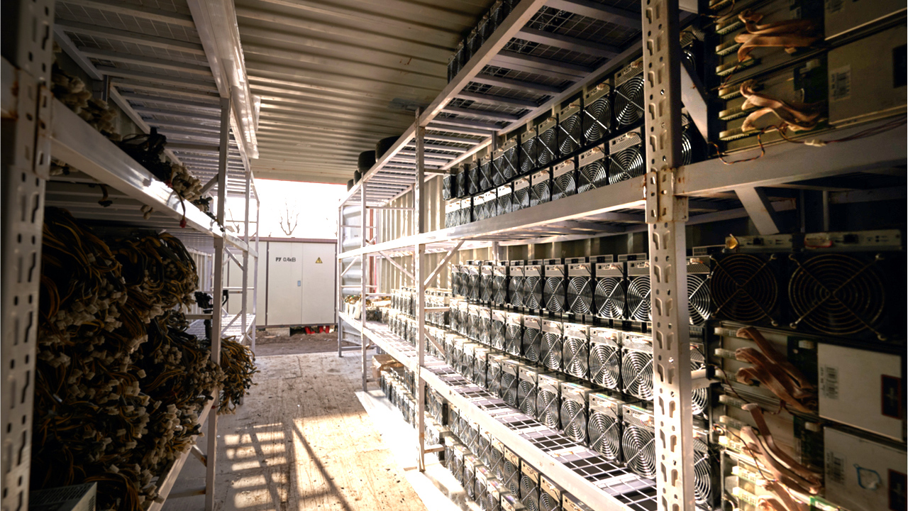 nevada based bitcoin mining operation cleanspark purchases 4500 bitcoin miners from bitmain UEVQbe